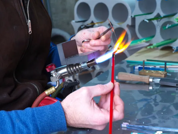 Réalisez votre collier en perles de verre - Afbeelding nr. 3 - Wecandoo