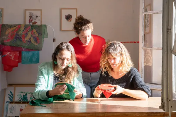 Brodez votre t-shirt avec Gabrielle - Image n°1 - Wecandoo