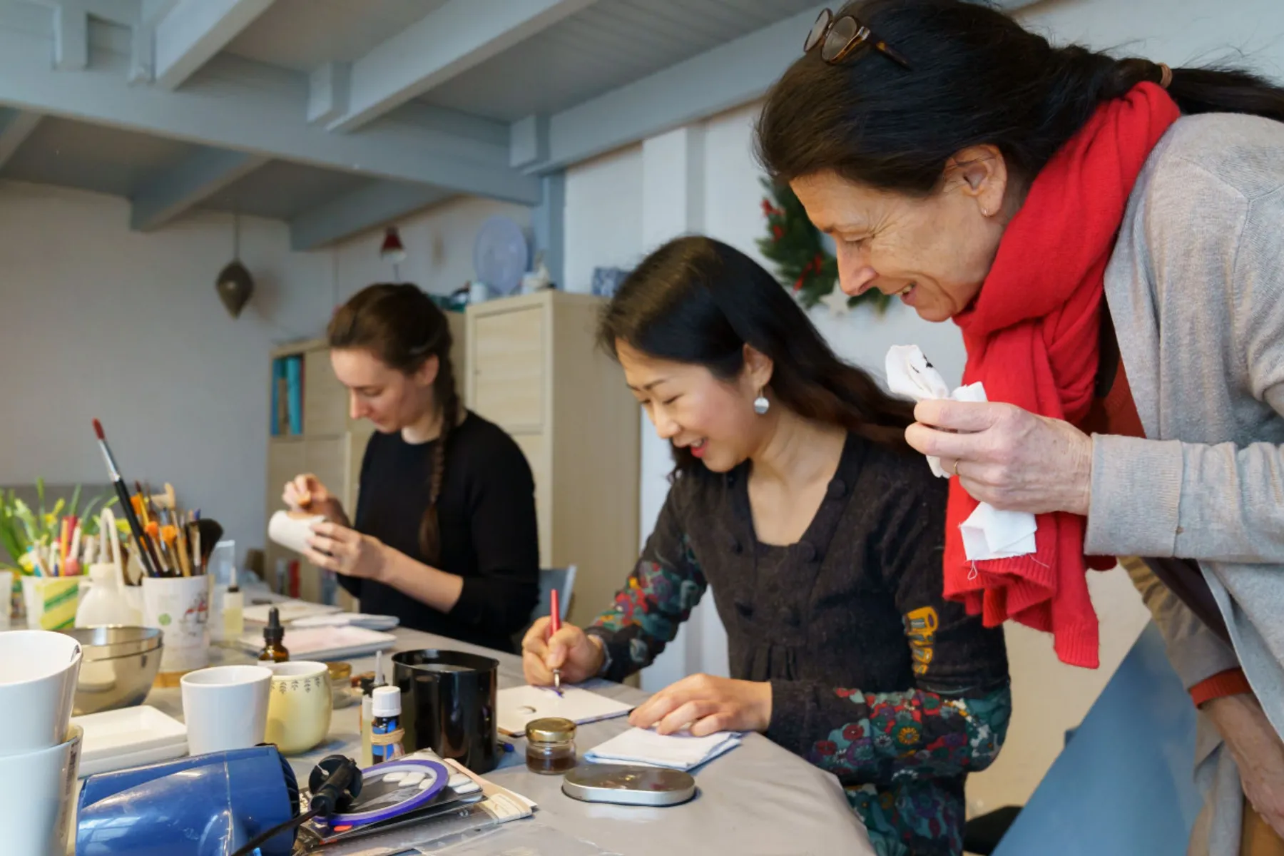 Décorez à l'or vos bijoux en porcelaine - Afbeelding nr. 3 - Wecandoo