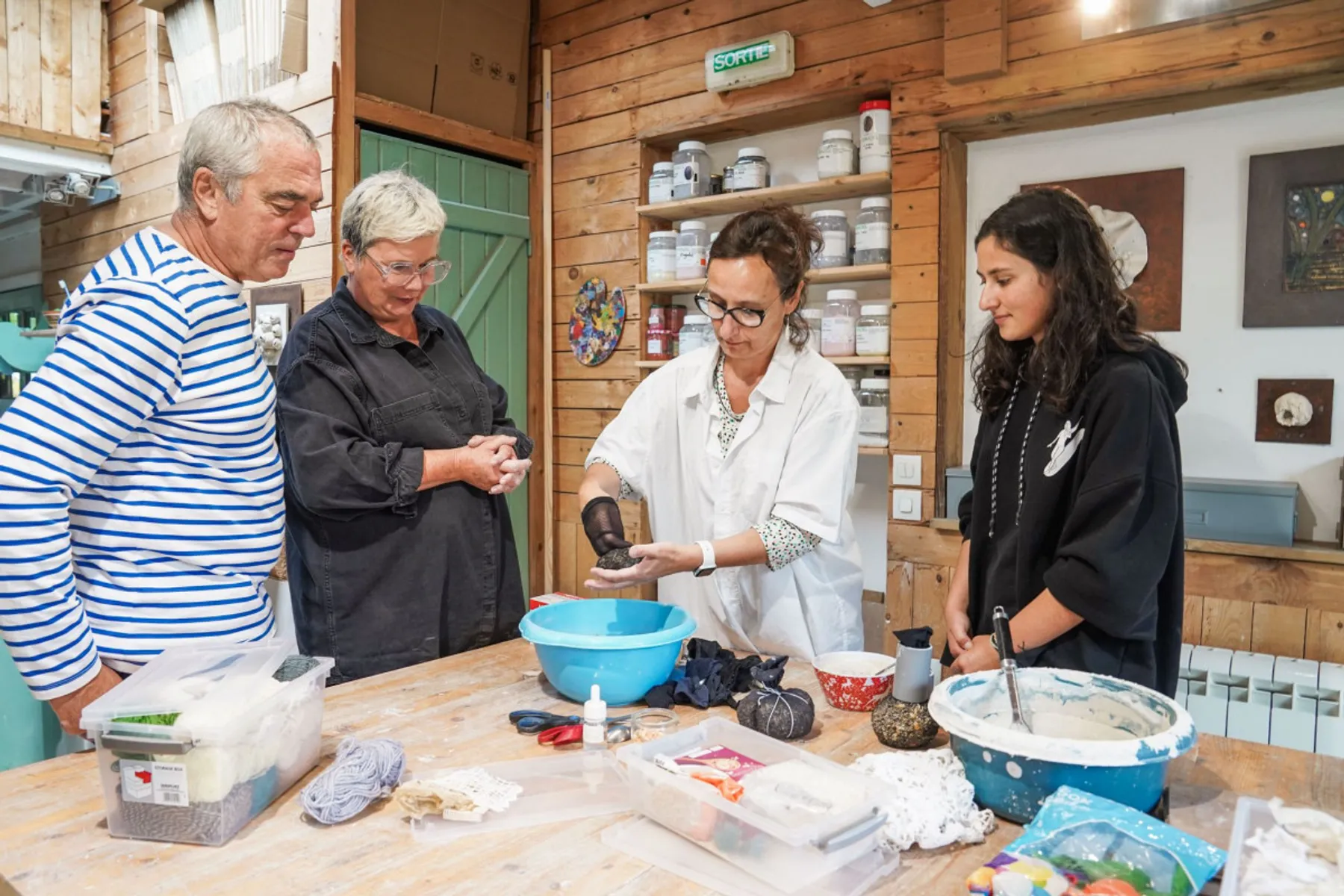 Modelez cinq bagues en porcelaine - Afbeelding nr. 2 - Wecandoo