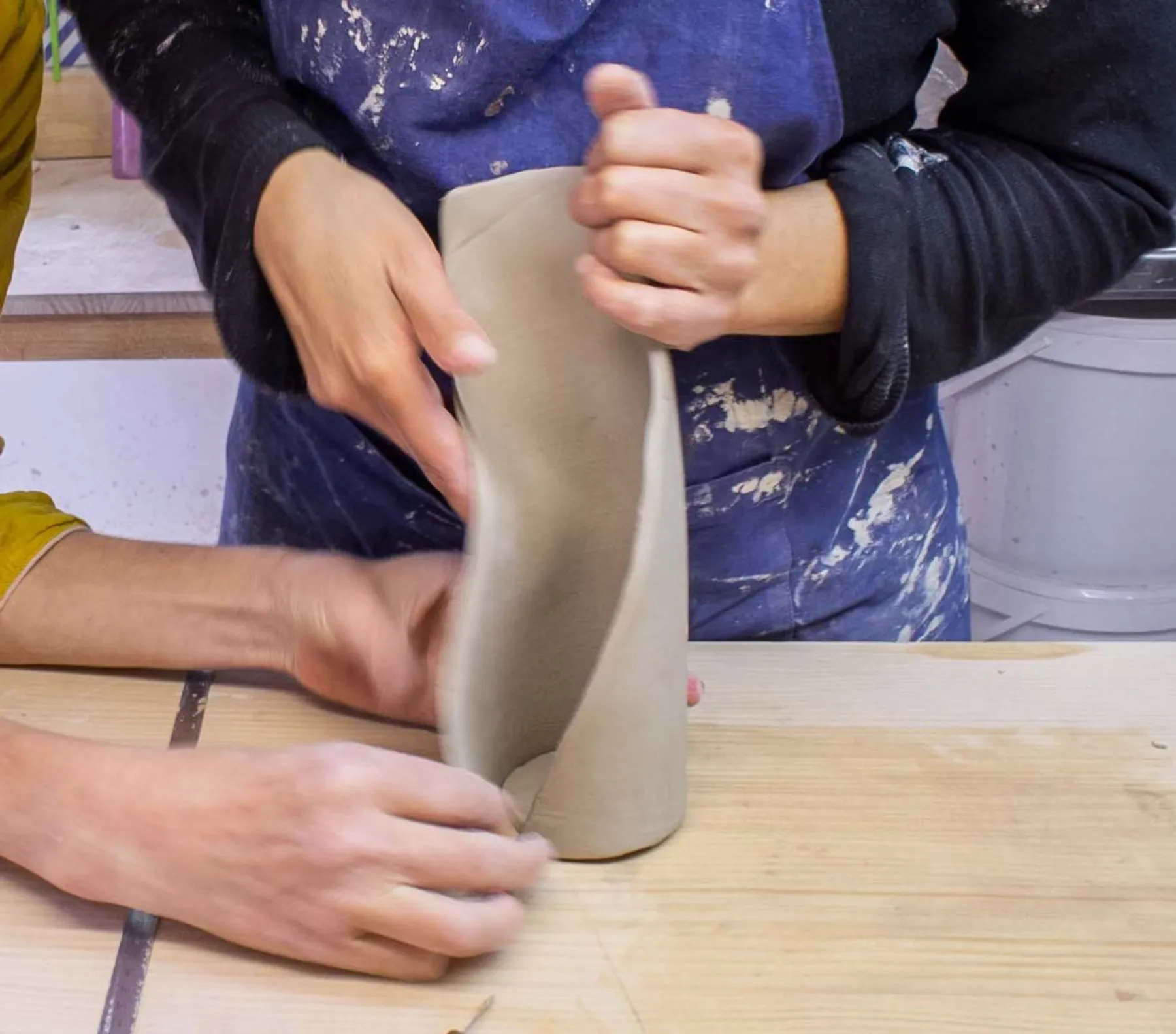 Modelez votre duo de vases - Image n°4 - Wecandoo