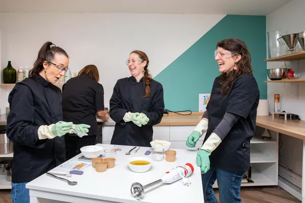 Réalisez votre savon saponifié à froid - Afbeelding nr. 3 - Wecandoo