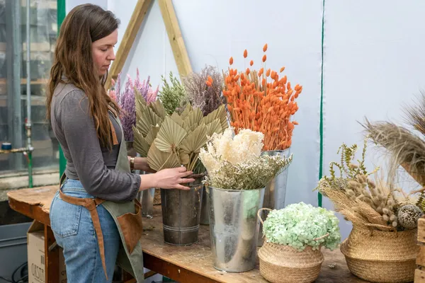Réalisez votre bouquet de fleurs séchées - Image n°2 - Wecandoo
