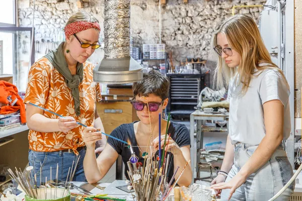 Filez vos bijoux en verre - Image n°3 - Wecandoo