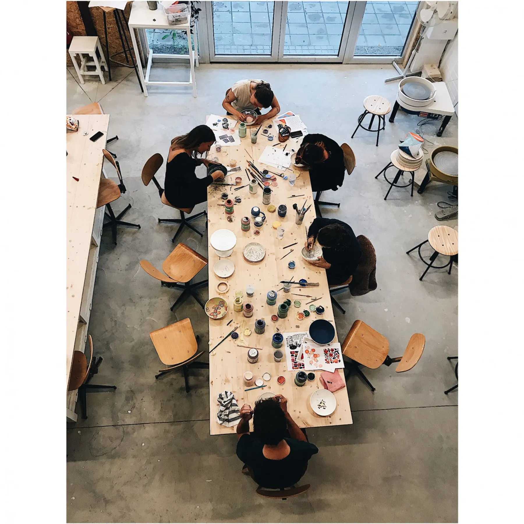 Initiez-vous aux engobes et techniques de décoration - Image n°1 - Wecandoo