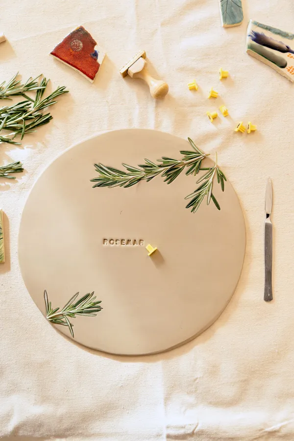 Wecandoo - Create and decorate your own ceramic cutting board