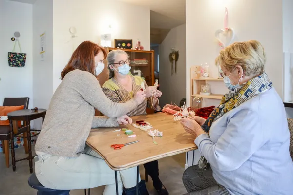 Créez votre couronne de fleurs séchées - Image n°4 - Wecandoo