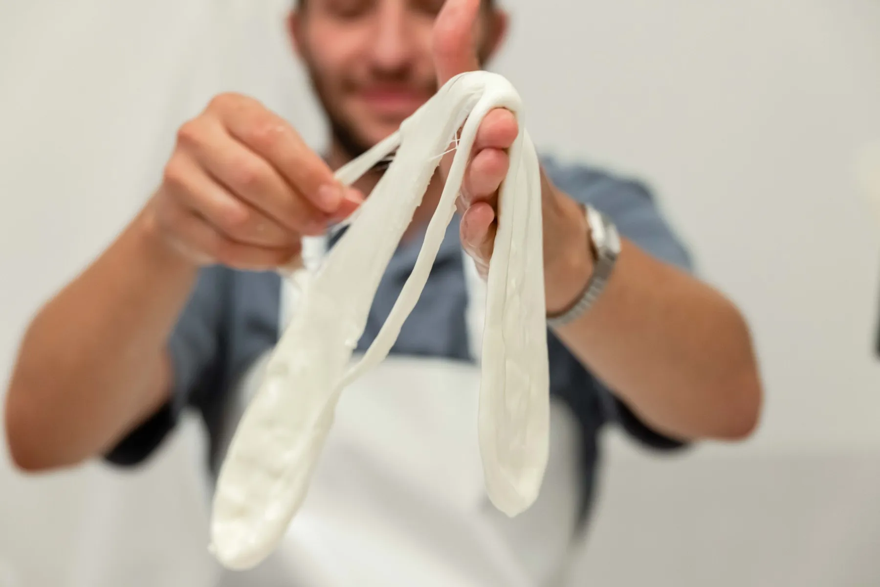 Passez une soirée artisanale en équipe et réalisez vos burratas - Image n°4 - Wecandoo