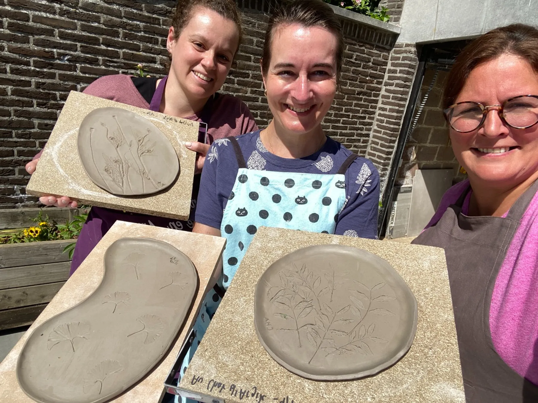 Model and decorate your two personalised plates - Afbeelding nr. 5 - Wecandoo