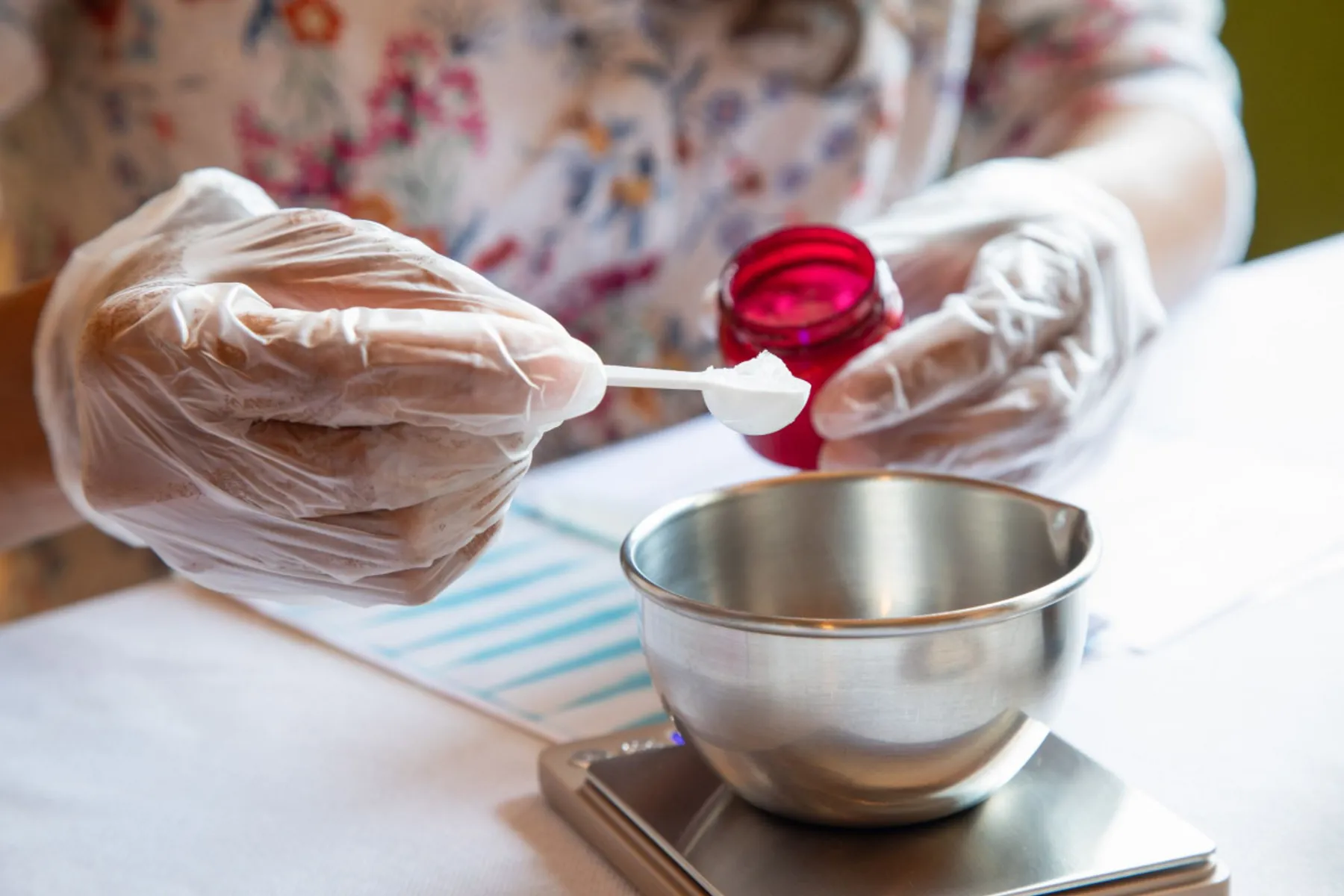 Fabriquez votre bougie et votre roll on relaxant - Image n°2 - Wecandoo