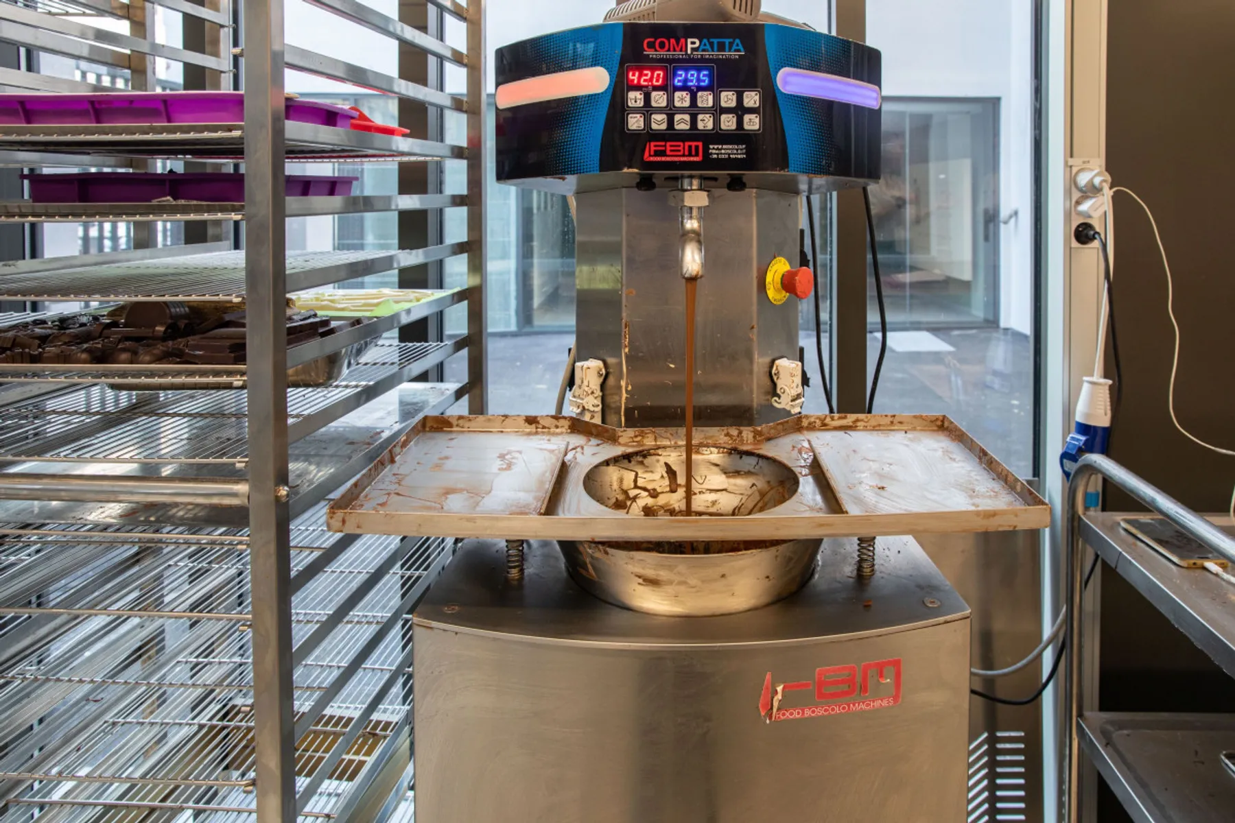 Initiez-vous à la chocolaterie avec Jean-Pierre et Stan - Image n°1 - Wecandoo