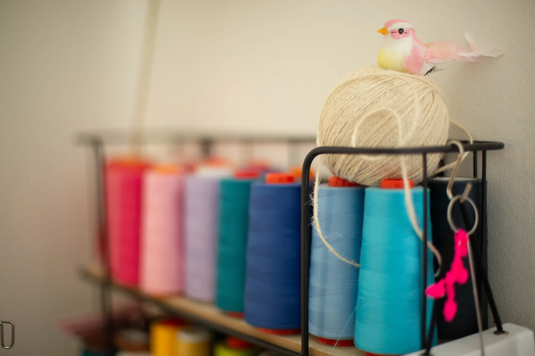 Initiez-vous à la couture et cousez votre coussin - Image n°2 - Wecandoo