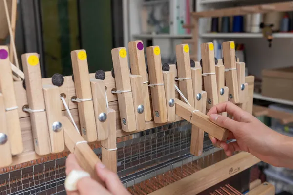 Tissez votre grand tapis - Image n°4 - Wecandoo