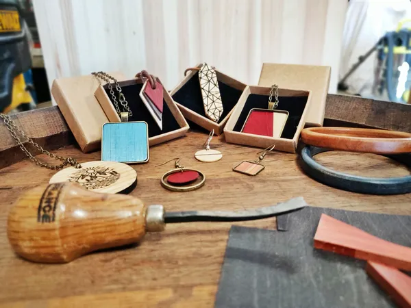 Réalisez votre bijou en bois sur-mesure - Afbeelding nr. 4 - Wecandoo