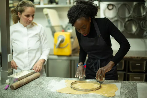 Réalisez votre tarte à la praline lyonnaise - Image n°3 - Wecandoo