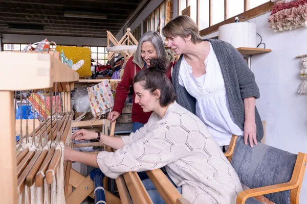 Initiez-vous au tissage sur métier à cadres - Image n°1 - Wecandoo