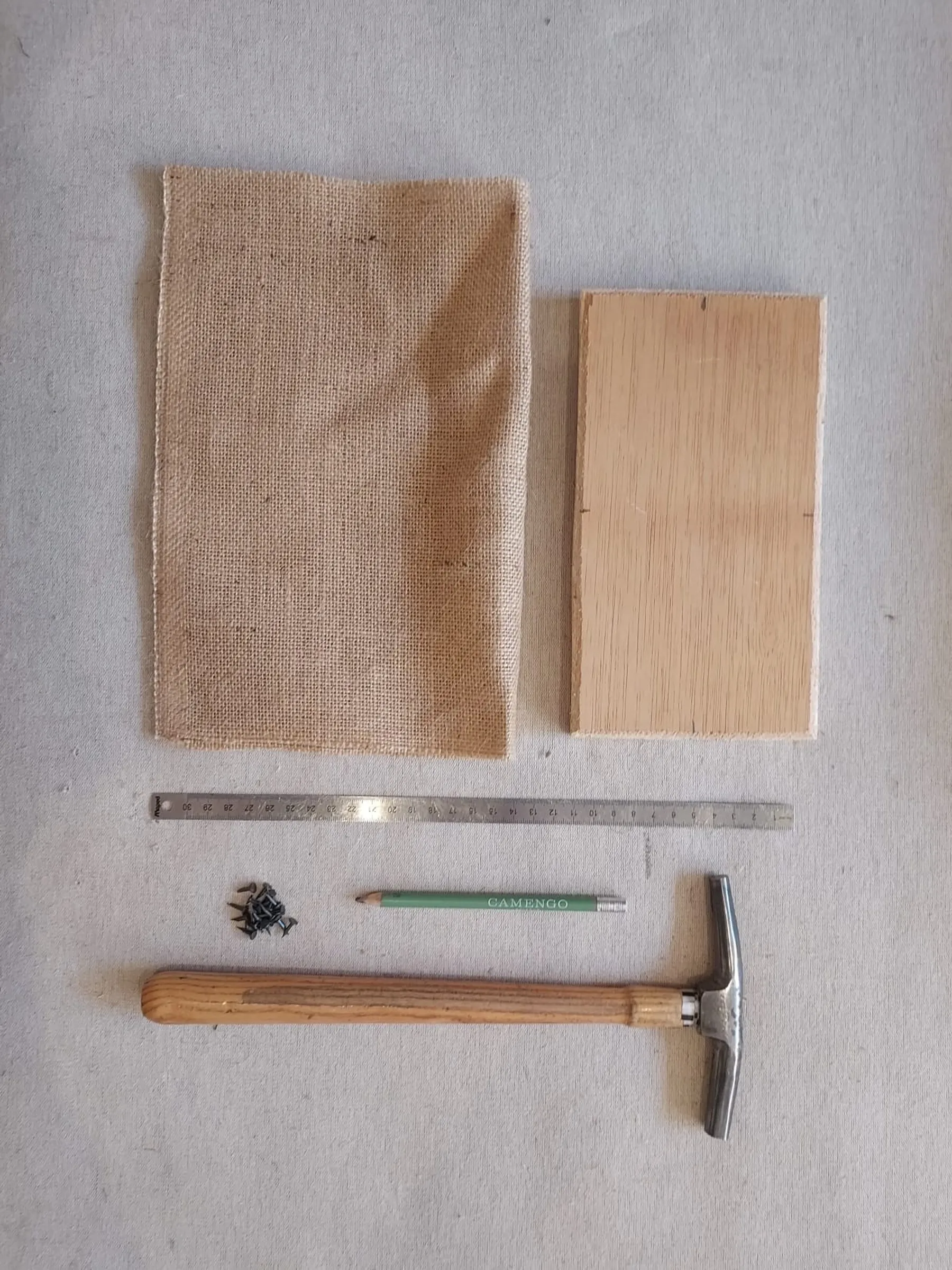 Initiez-vous à la tapisserie d'ameublement au cœur de la Croix-Rousse - Image n°3 - Wecandoo