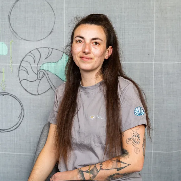 Julie-Vanille : Tufteuse à Paris