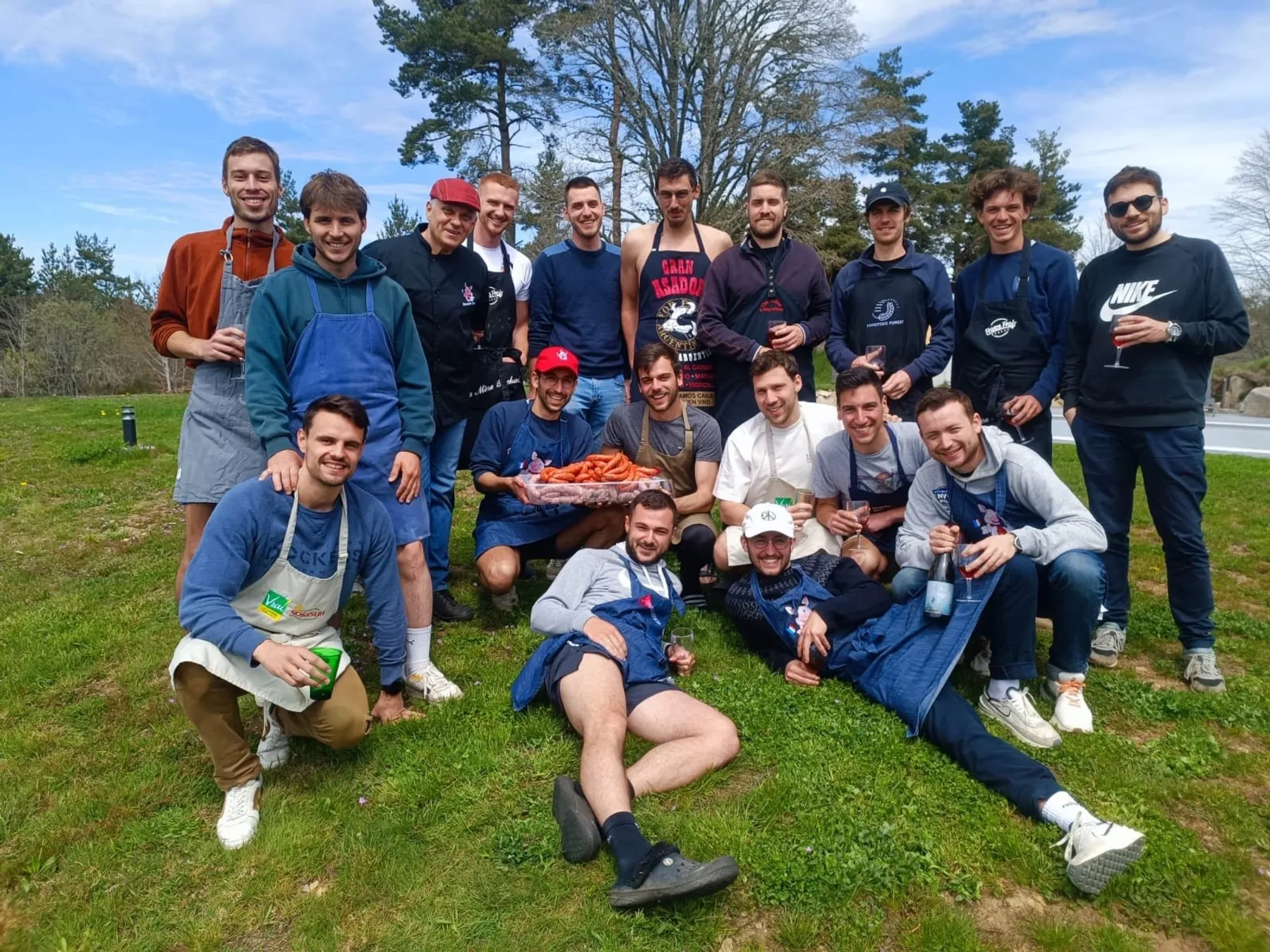 Rassemblez votre équipe et réalisez vos saucisses ou caillettes - Image n°1 - Wecandoo