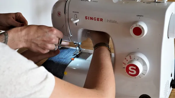 Réalisez votre création upcyclée au choix en patchwork - Image n°4 - Wecandoo