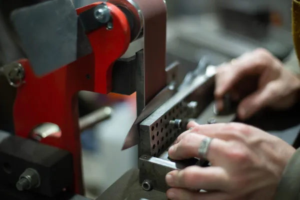 Fabriquez votre couteau droit le temps d'une journée - Image n°4 - Wecandoo