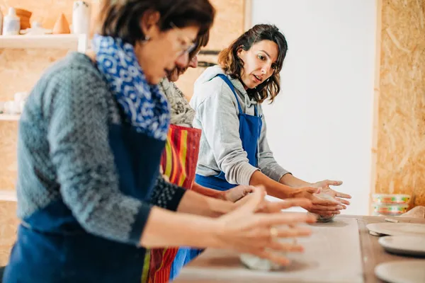 Initiez-vous au tour et au modelage en duo - Image n°2 - Wecandoo