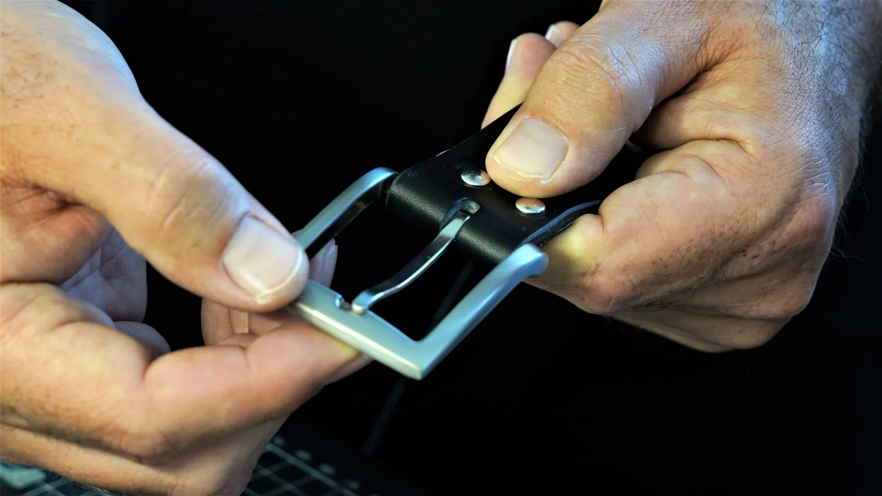 Réalisez votre ceinture en cuir à la main - Image n°1 - Wecandoo