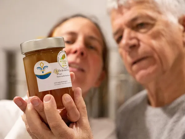 Réalisez votre miel grâce à l'extraction manuelle - Image n°3 - Wecandoo