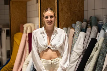 Lara : Styliste à Court-St.-Étienne