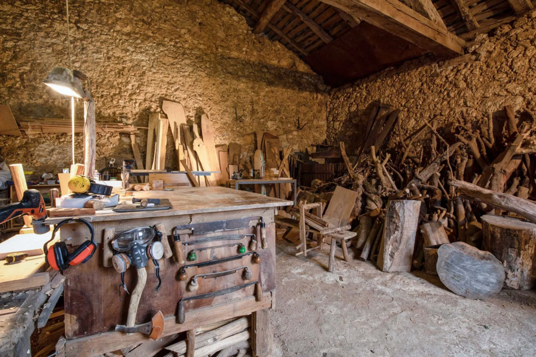 Concevez votre tabouret en châtaignier - Image n°1 - Wecandoo