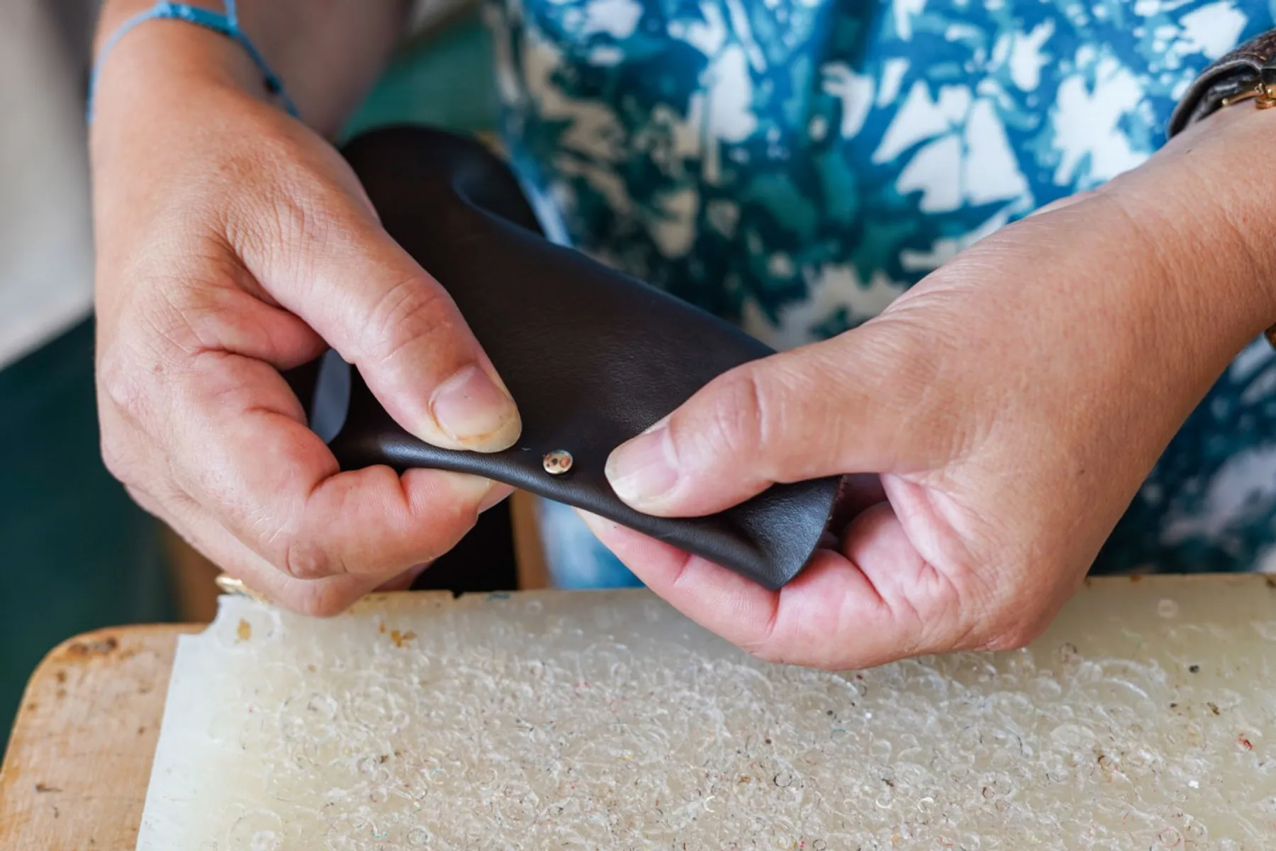 Créez votre porte-monnaie en cuir - Image n°4 - Wecandoo