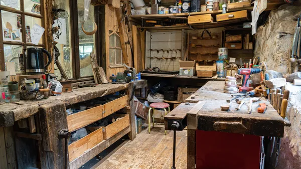 Initiez-vous au tournage et à la sculpture sur bois en groupe - Image n°1 - Wecandoo