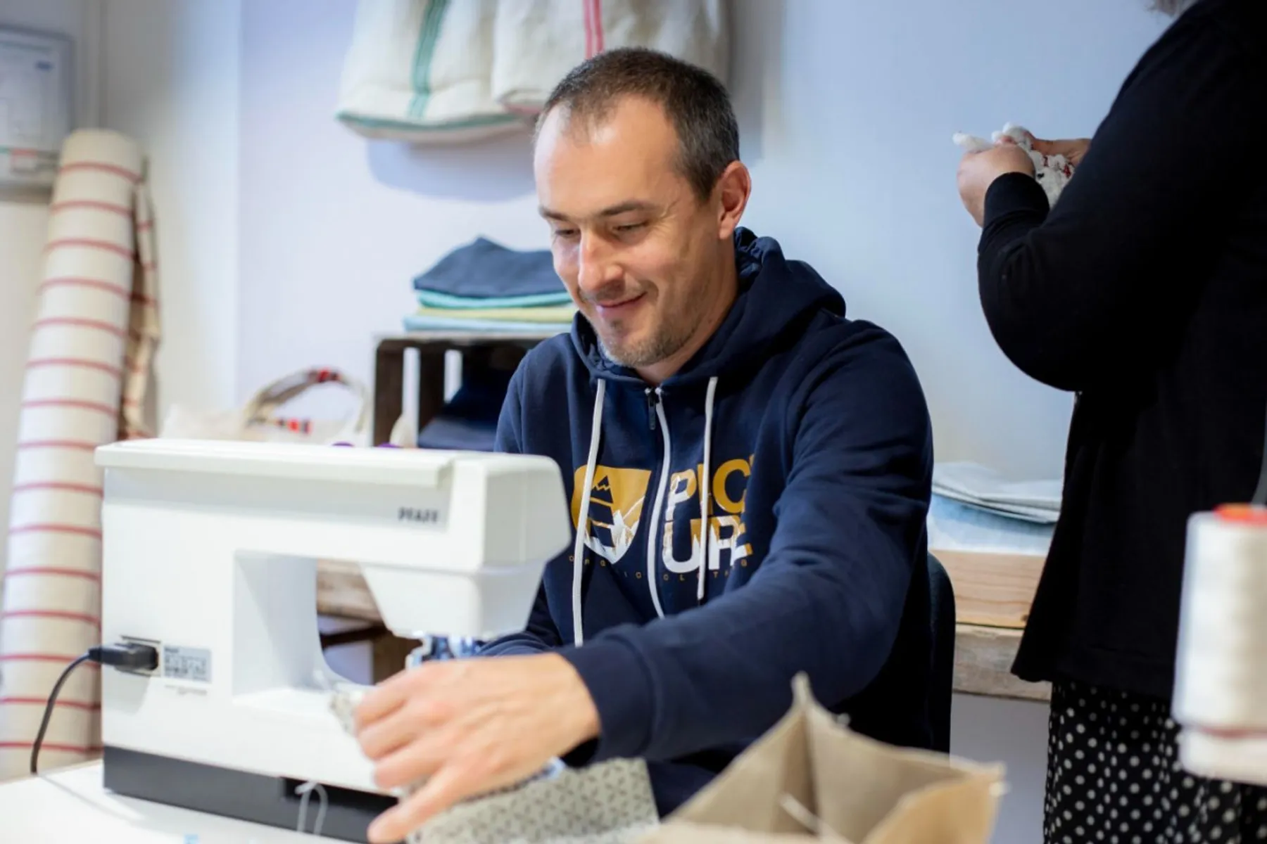 Fabriquez votre petit sac upcyclé - Image n°3 - Wecandoo