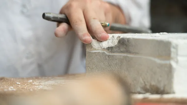 Taillez votre sphère en pierre sur une journée - Image n°3 - Wecandoo