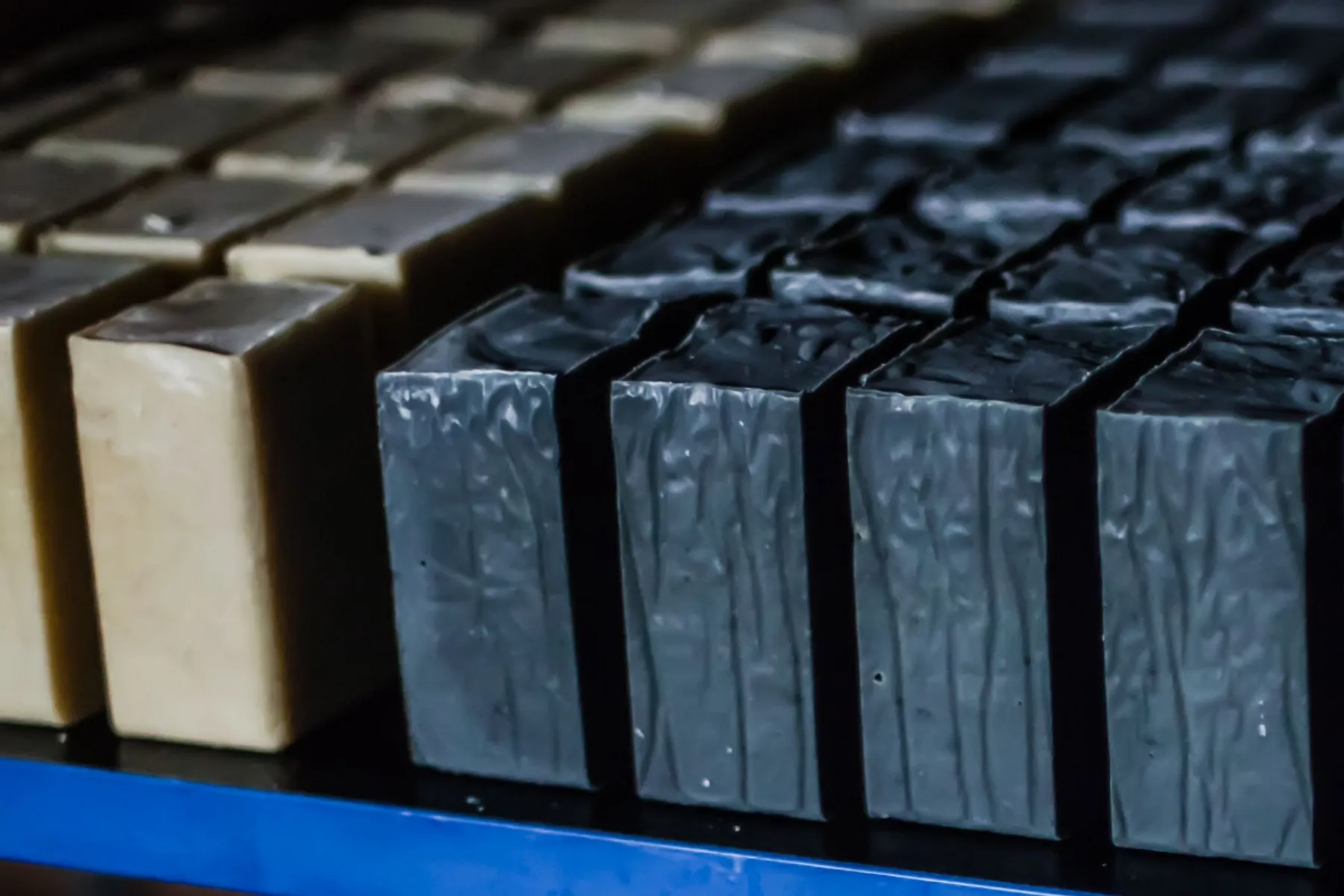 Inspirez vos équipes et élaborez votre savon saponifié à froid en groupe - Image n°3 - Wecandoo