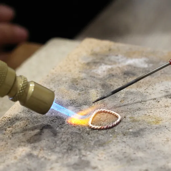 Fabriquez votre bague torsadée - Image n°4 - Wecandoo