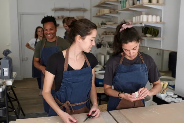 Tournez vos pièces en céramique - Image n°2 - Wecandoo
