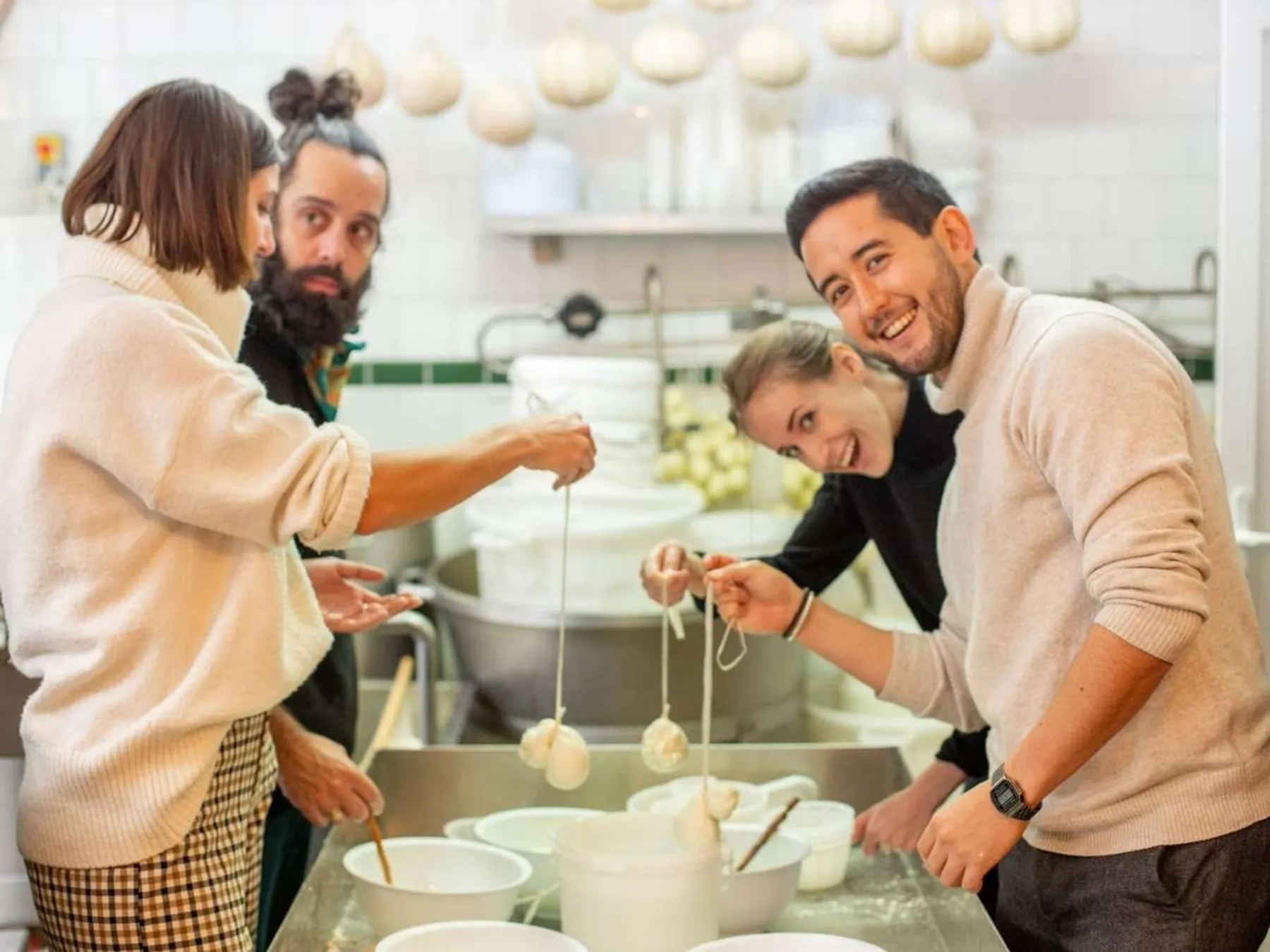 Fabriquez votre mozzarella et votre tresse artisanales - Afbeelding nr. 1 - Wecandoo