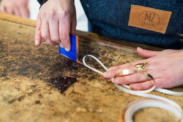 Réalisez votre vitrail sur une journée - Image n°2 - Wecandoo