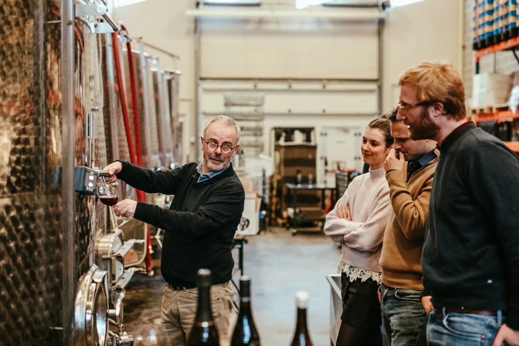 Dégustez des vins bio et bruxellois dans un chai urbain avec Thierry, artisan vinificateur - Image n°2 - Wecandoo