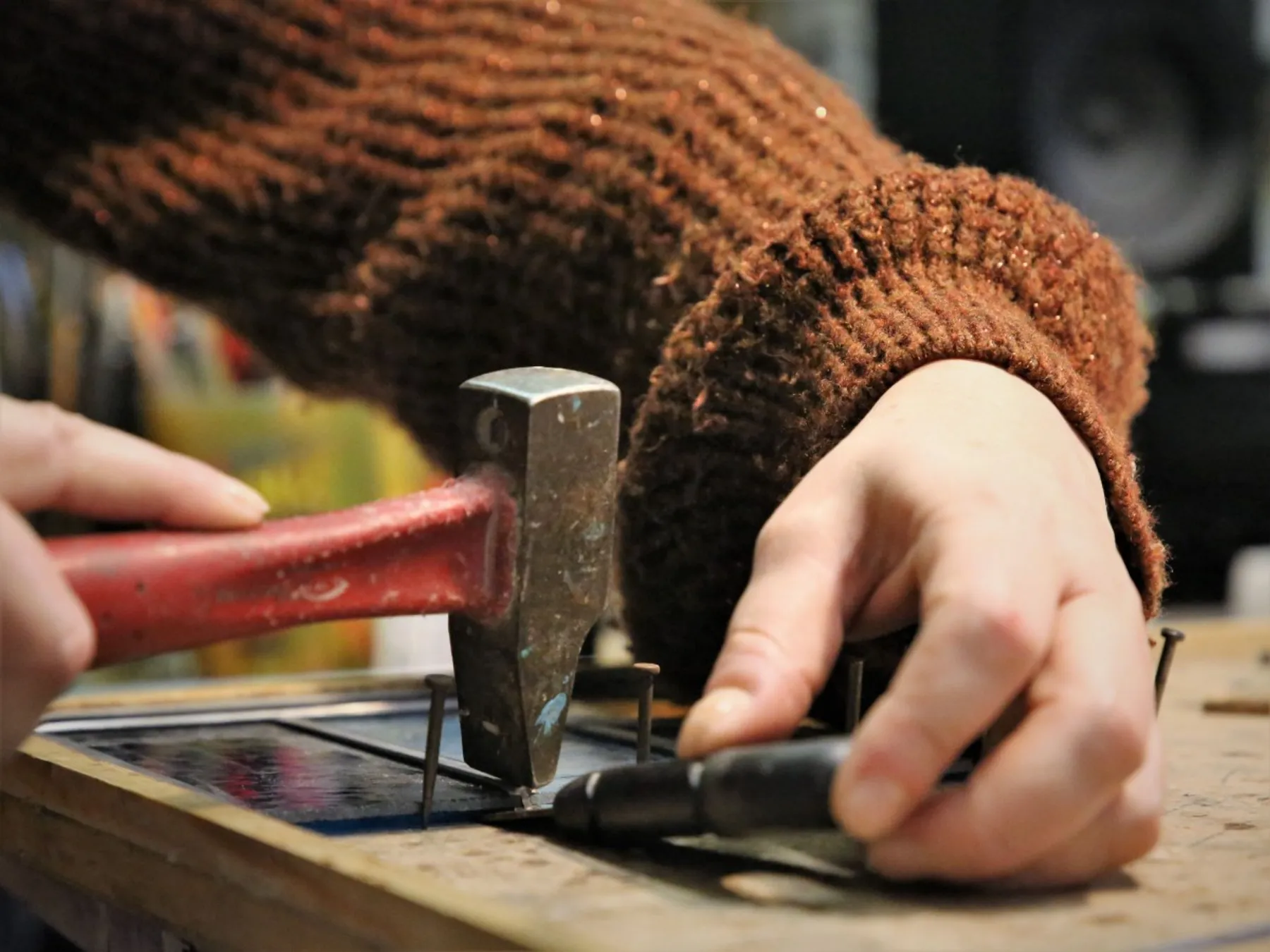 Réalisez votre lampe en vitrail - Image n°3 - Wecandoo