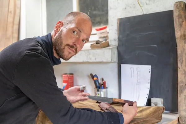 Façonnez et assemblez votre couteau - Image n°1 - Wecandoo