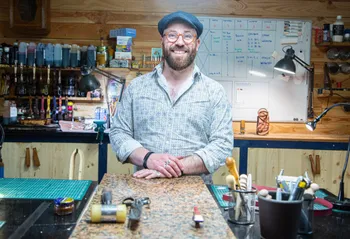 Jimmy: Maroquinier in Lozère (48)