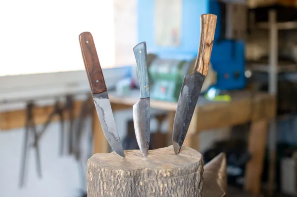 Wecandoo - Réalisez votre couteau brut de forge