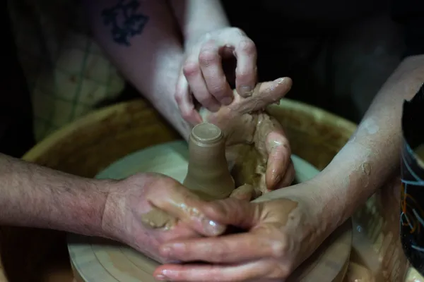 Initiez-vous au tour de céramiste en 2 sessions - Afbeelding nr. 2 - Wecandoo