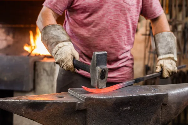 Forgez votre couteau médiéval sur une journée - Image n°3 - Wecandoo