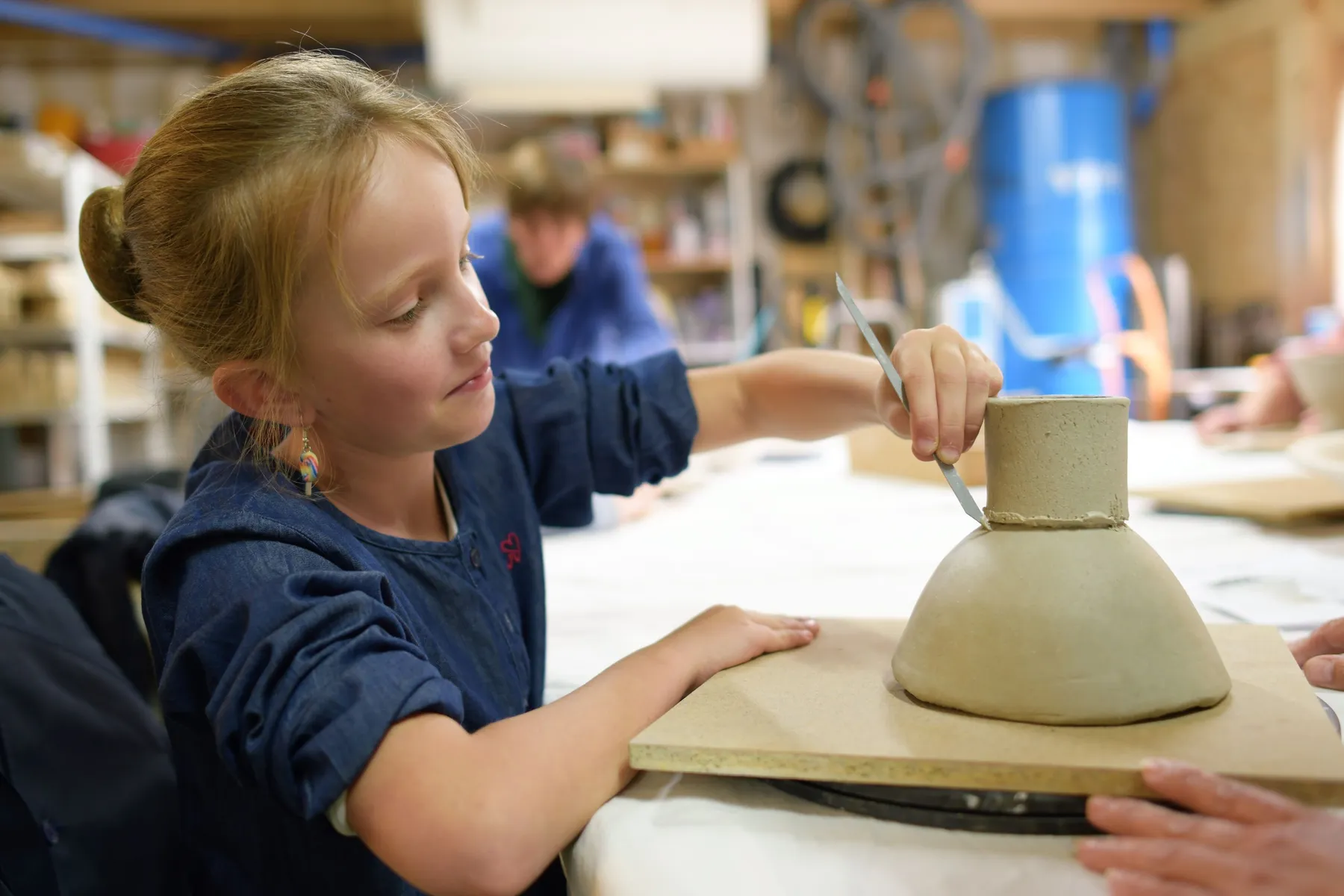 Découvrez l'art du modelage en famille - Image n°4 - Wecandoo