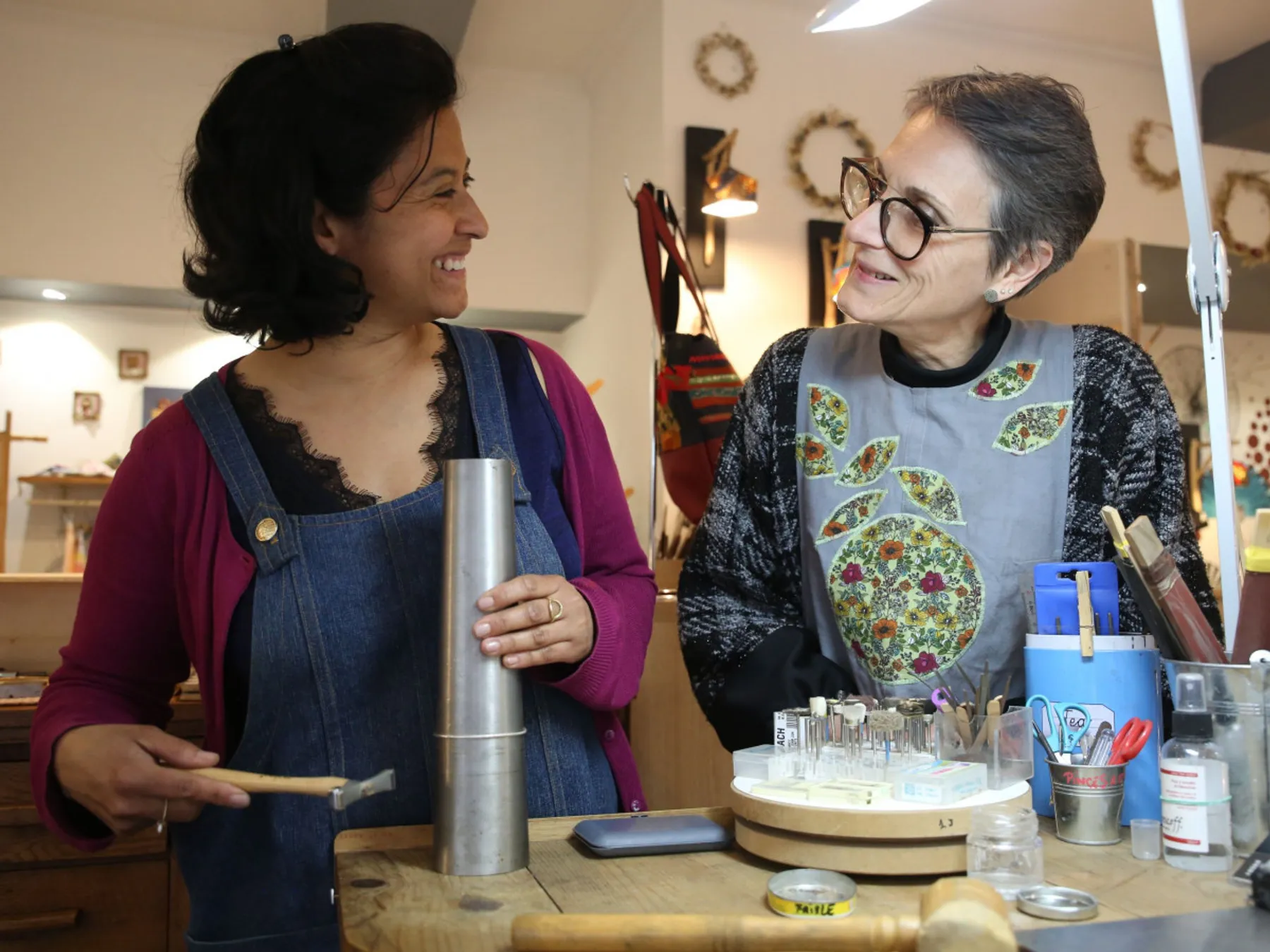 Réalisez votre bracelet martelé en laiton ou en argent - Image n°3 - Wecandoo