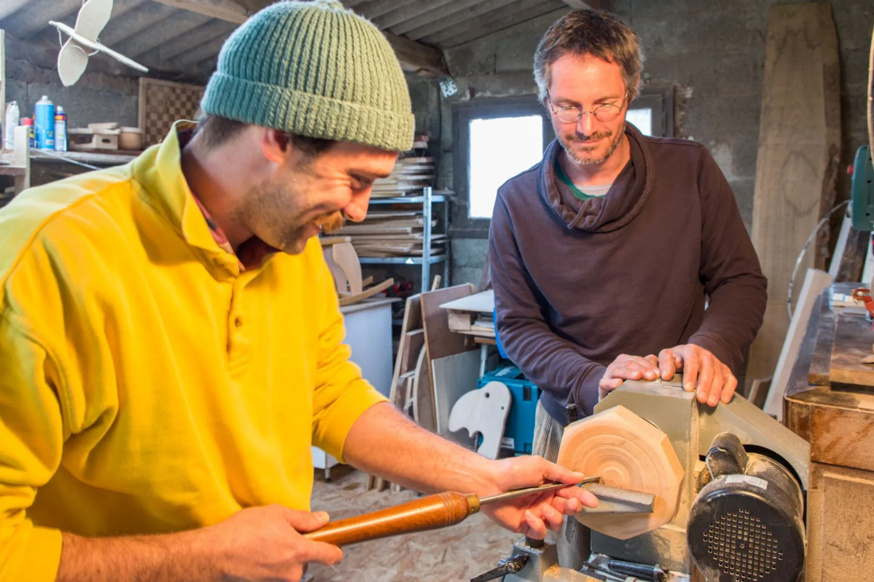Initiez-vous au tournage sur bois en fabriquant votre assiette - Image n°4 - Wecandoo