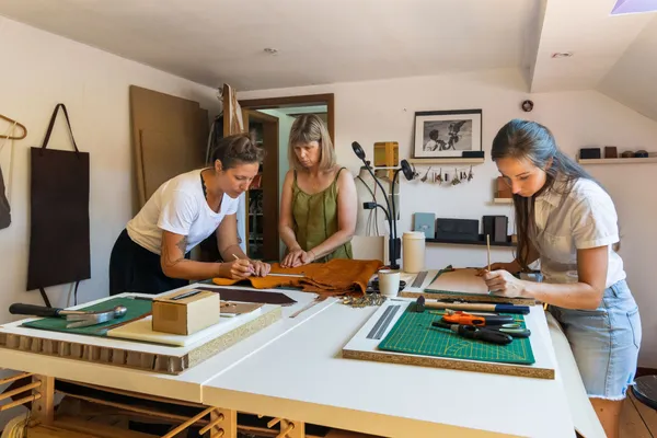 Créez votre petit sac à main en cuir - Image n°2 - Wecandoo